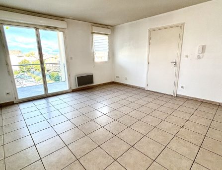 Appartement T3 – Ref JAUNE