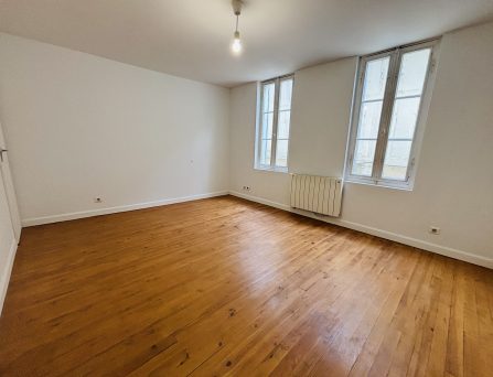 Appartement T2 / 1° étg – Réf OCRE